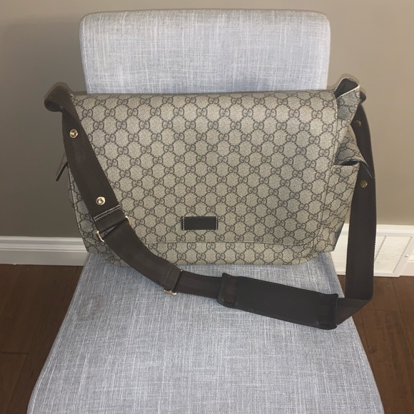 Gucci diaper bag - Picture 2 of 7